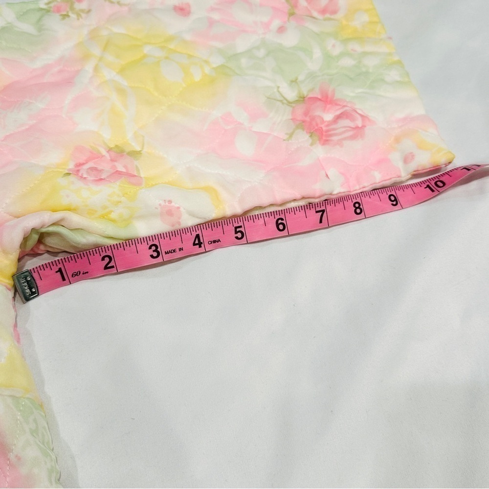 Vintage Pastel Floral Short Sleeve Quilted Housecoat Bed Jacket Robe - Picture 7 of 10